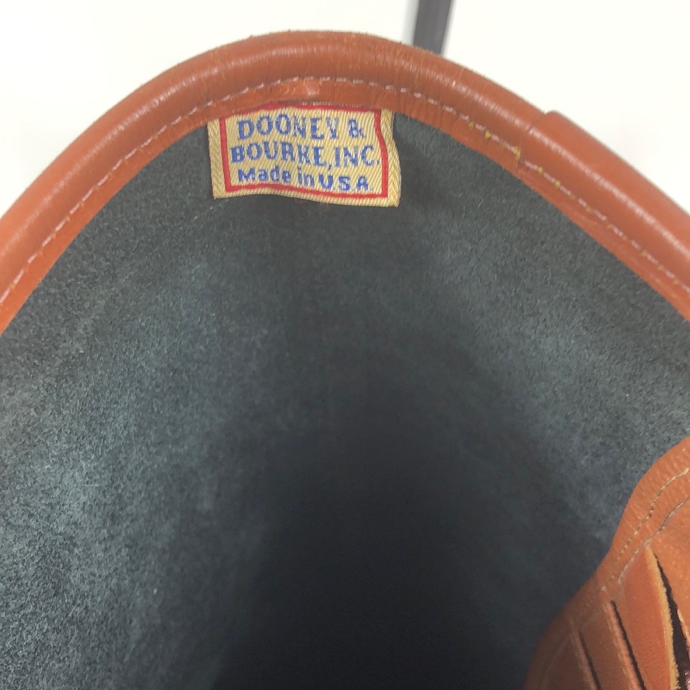 Pre-Loved Vintage Dooney & Bourke Shoulder Bag - Picture 4 of 8
